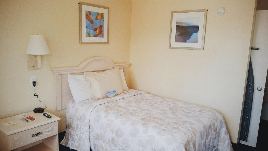 Days Inn Pensacola North Ferry Pass 外观 照片